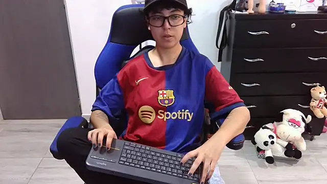 thomascooper7 online show from 12-13-25, 07:53