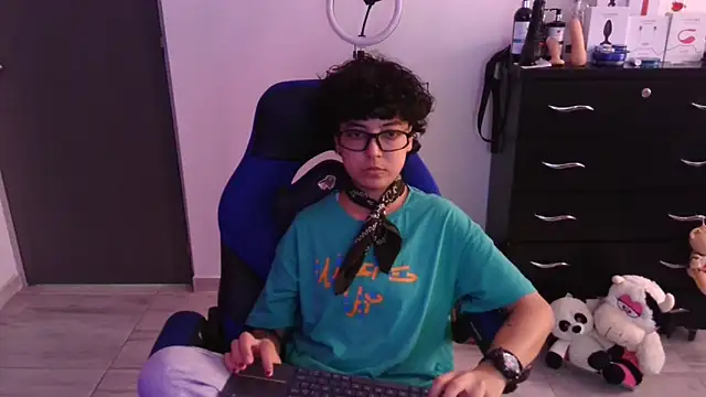 thomascooper7 online show from 02-06-26, 06:33