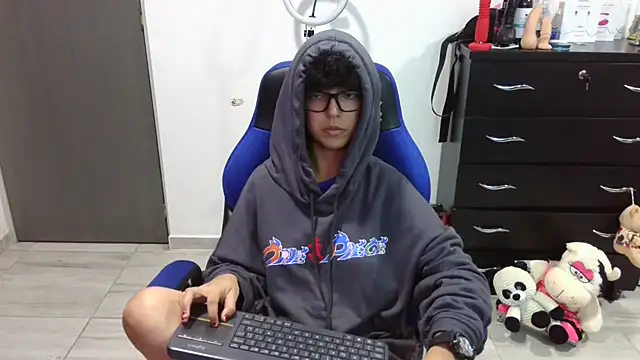 thomascooper7 online show from 03-12-26, 03:01