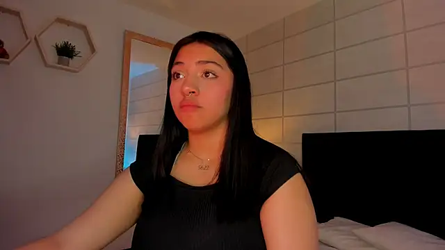 Christine Laam online show from 02-14-26, 02:52