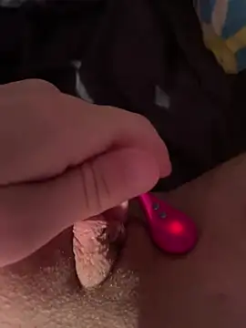 Snapshot of UnderAngel chatting on 02-13-25, 08:03 UnderAngel online show from 02-13-25, 08:03