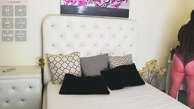 Ysabell01 online show from 11-28-25, 05:21