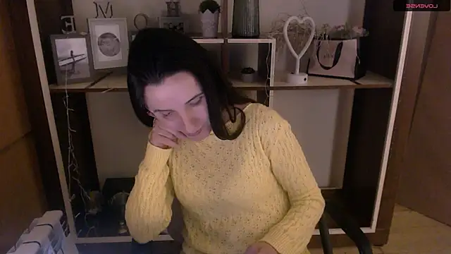 Snapshot of LaimaV_ chatting on 12-09-24, 05:19 LaimaV online show from 12-09-24, 05:19