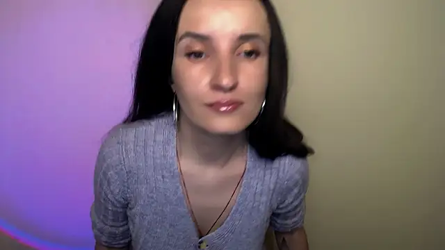 Snapshot of LaimaV_ chatting on 09-27-25, 09:03 LaimaV online show from 09-27-25, 09:03