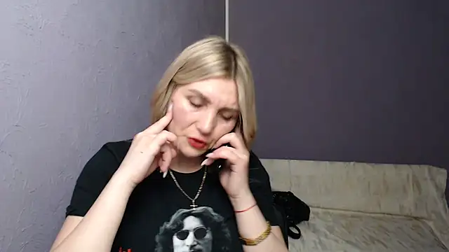 Snapshot of _sexy_lady chatting on 03-13-25, 05:18 sexy lady online show from 03-13-25, 05:18
