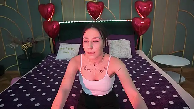 NikkiGoldSide online show from 02-12-25, 02:32