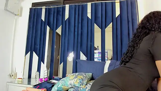 Sofia-candyht online show from 01-29-25, 07:57