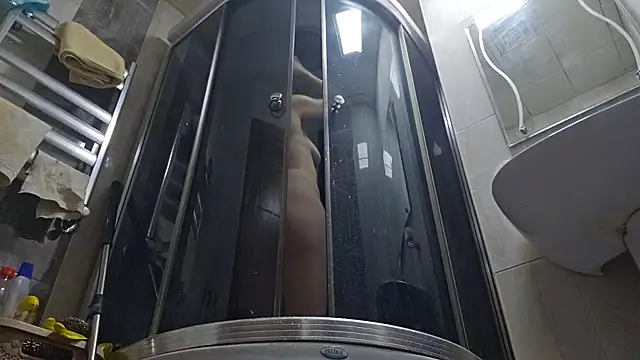 AlejandraDelaney online show from 02-10-25, 10:40