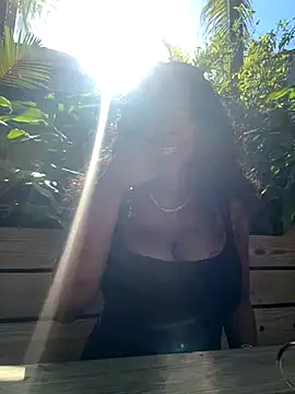 miamiworld online show from 12-21-25, 05:42