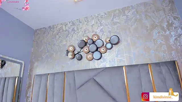 KimDevinne online show from 02-15-25, 02:58