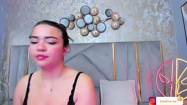 KimDevinne online show from 09-27-25, 03:00