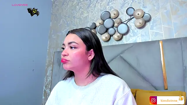 KimDevinne online show from 11-05-25, 02:44