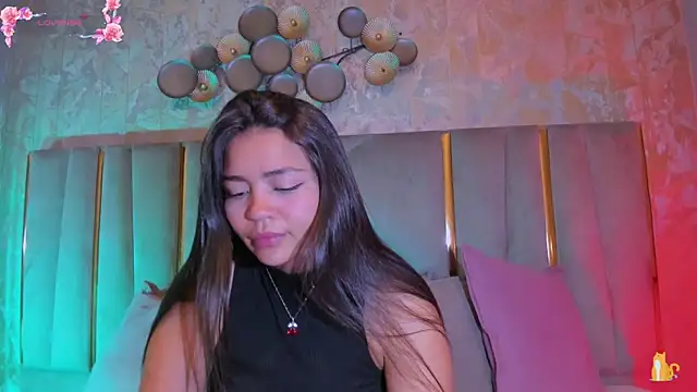 KimDevinne online show from 04-22-26, 02:25