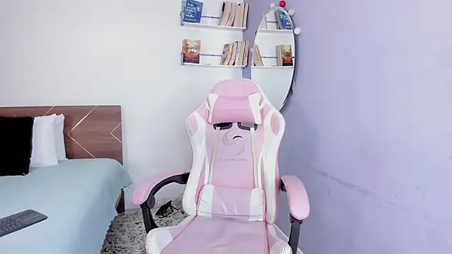 amber maxwell online show from 02-03-25, 08:35