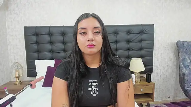 Snapshot of AmaliaDalton chatting on 02-01-25, 11:10 AmaliaDalton online show from 02-01-25, 11:10