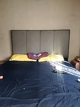 ThickPearlx23 online show from 04-16-26, 07:09