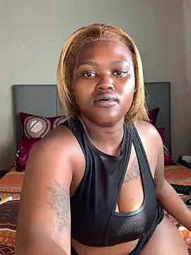 ThickPearlx23 online show from 07-28-26, 10:43