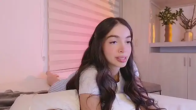 Snapshot of Siny_Moore chatting on 03-12-25, 11:44 Siny Moore online show from 03-12-25, 11:44