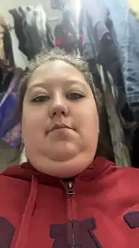 Chloee ep online show from 04-17-26, 12:08