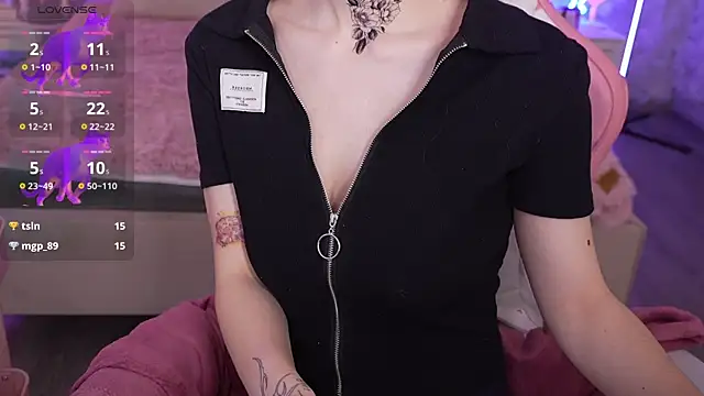 HaylaAmber online show from 12-17-24, 10:01