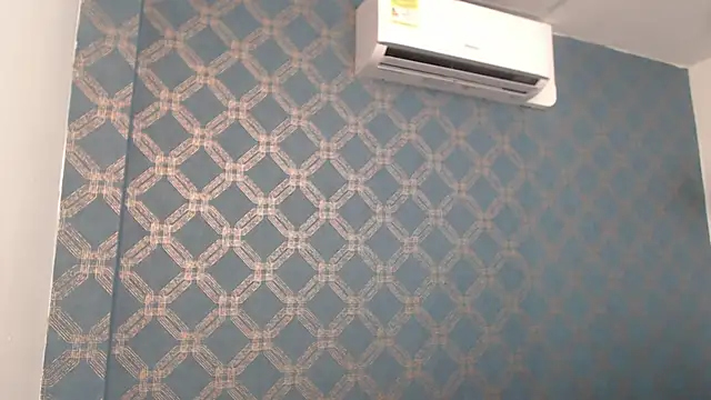 Snapshot of violeta_cute18 chatting on 01-31-25, 01:22 violeta cute18 online show from 01-31-25, 01:22