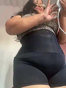 Gia Nahomi online show from 02-03-25, 09:50