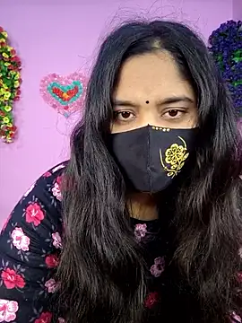 Hot Maleka online show from 12-15-25, 01:21