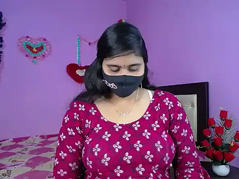 Hot Maleka online show from 02-19-26, 04:58