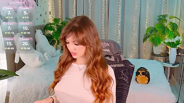 Snapshot of Annaa_Banana chatting on 10-15-25, 04:12 Annaa Banana online show from 10-15-25, 04:12