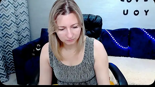 Incredible Ariela online show from 10-16-25, 08:37