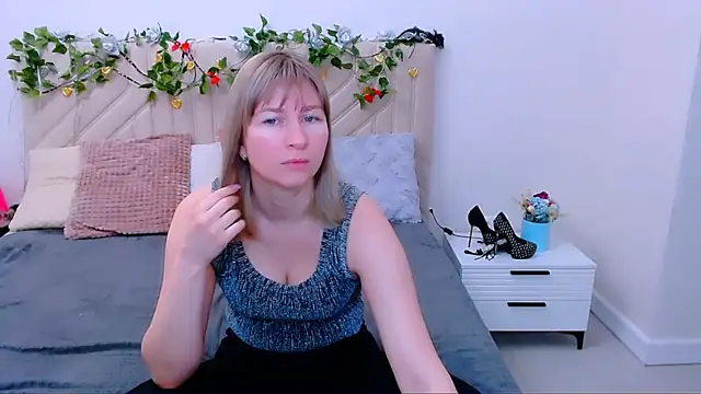 Incredible Ariela online show from 03-04-26, 06:19