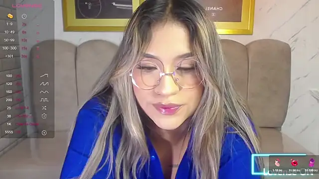 Snapshot of _Charlotte_v chatting on 05-06-26, 03:24 Charlotte v online show from 05-06-26, 03:24