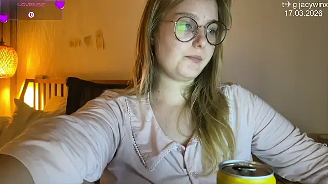 JacyWinslat online show from 03-16-26, 09:19