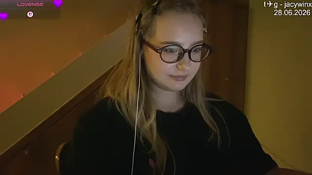 JacyWinslat online show from 06-28-26, 03:07