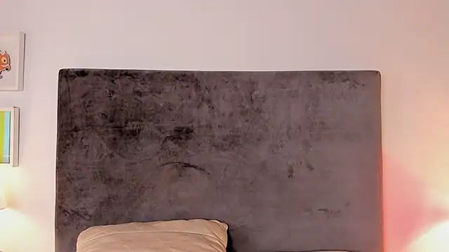 Snapshot of evelyn_evony chatting on 01-10-25, 08:29 evelyn evony online show from 01-10-25, 08:29