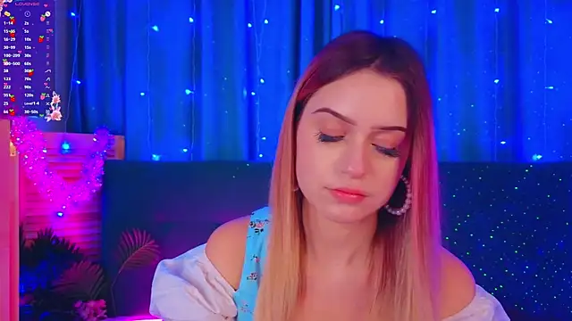 AlinaWalters online show from 12-14-25, 08:35