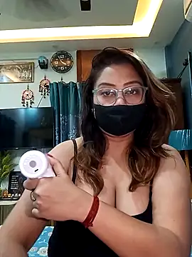Snapshot of Cute-mona chatting on 05-10-26, 10:31 Cute-mona online show from 05-10-26, 10:31