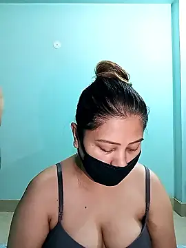 Snapshot of Cute-mona chatting on 05-22-26, 08:10 Cute-mona online show from 05-22-26, 08:10