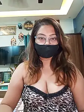 Snapshot of Cute-mona chatting on 06-01-26, 10:17 Cute-mona online show from 06-01-26, 10:17