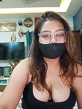Snapshot of Cute-mona chatting on 06-02-26, 10:39 Cute-mona online show from 06-02-26, 10:39