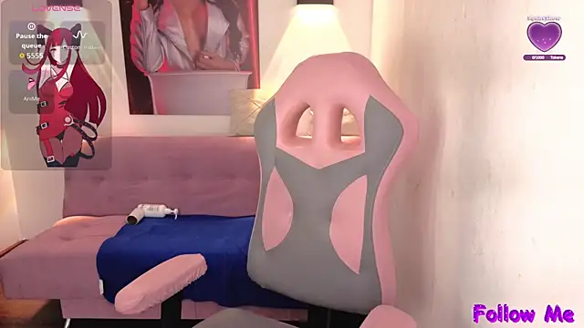 vittorialombardi   online show from 11-07-25, 08:14