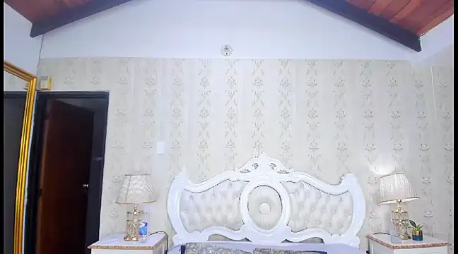 TiaraRosse online show from 03-04-25, 03:55