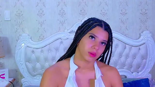 TiaraRosse online show from 09-19-25, 12:06