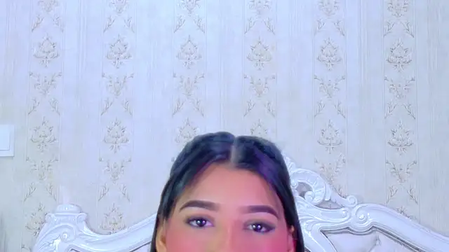 TiaraRosse online show from 11-20-25, 12:38