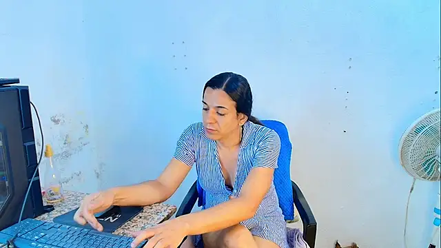 Oh Tique online show from 03-24-26, 02:44