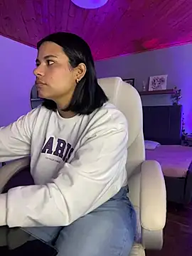 Snapshot of Isabella_boobd chatting on 01-29-25, 07:22 Isabella boobd online show from 01-29-25, 07:22