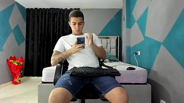 simookeler online show from 02-28-25, 03:48