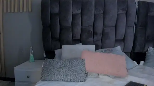 estefania  gomez online show from 02-09-25, 09:28