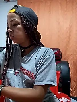 Snapshot of Scarlett_lx chatting on 12-27-24, 10:37 Scarlett lx online show from 12-27-24, 10:37