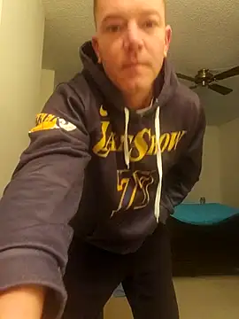 Bigtater1999 online show from 12-14-25, 02:55